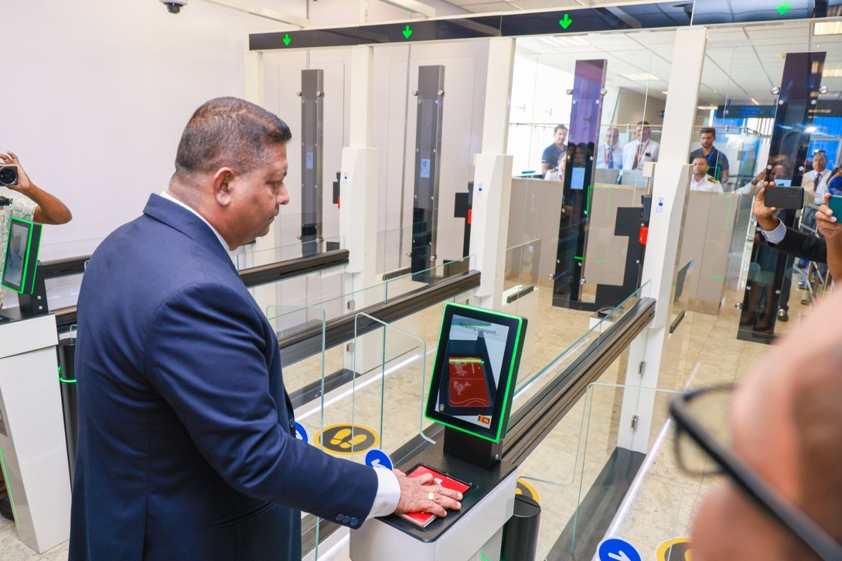 Sri Lanka Opens First E-Gates at BIA Airport